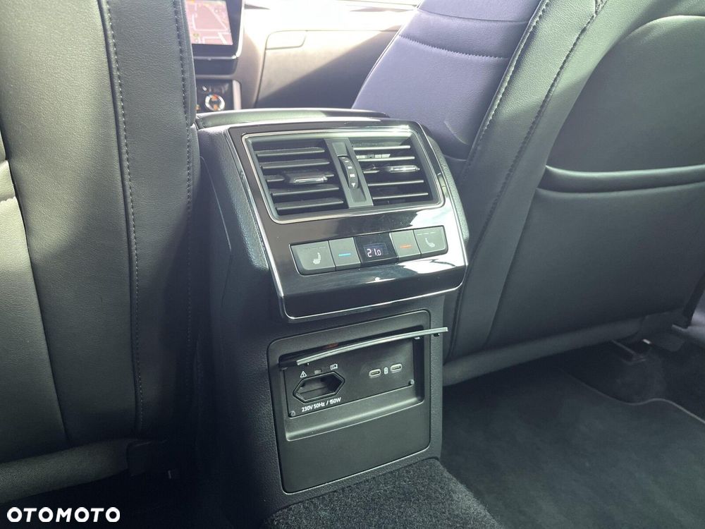 Skoda Superb 2.0 TDI SCR L&K DSG - 39