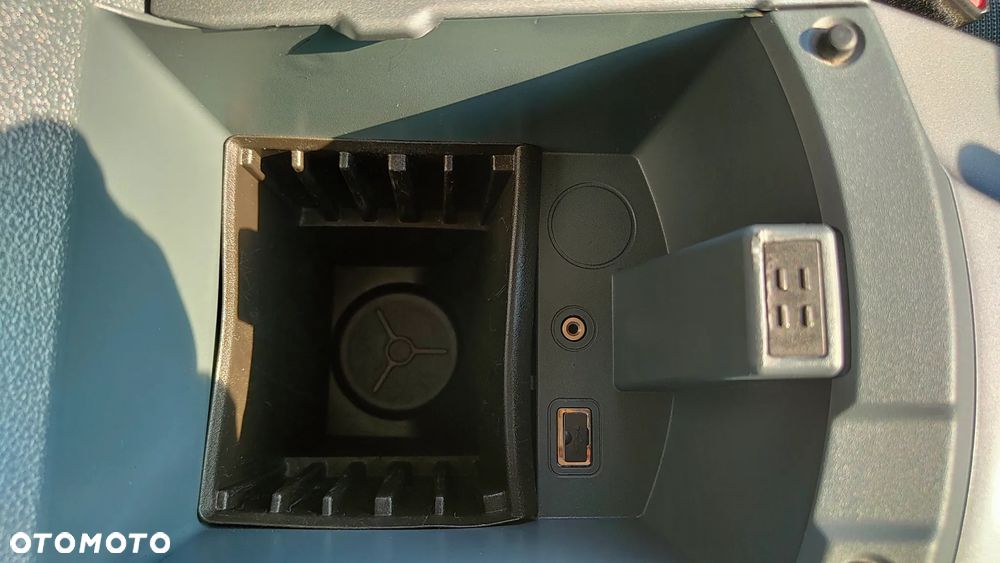 Ford Grand C-MAX 1.6 TDCi Start-Stop-System Titanium - 27