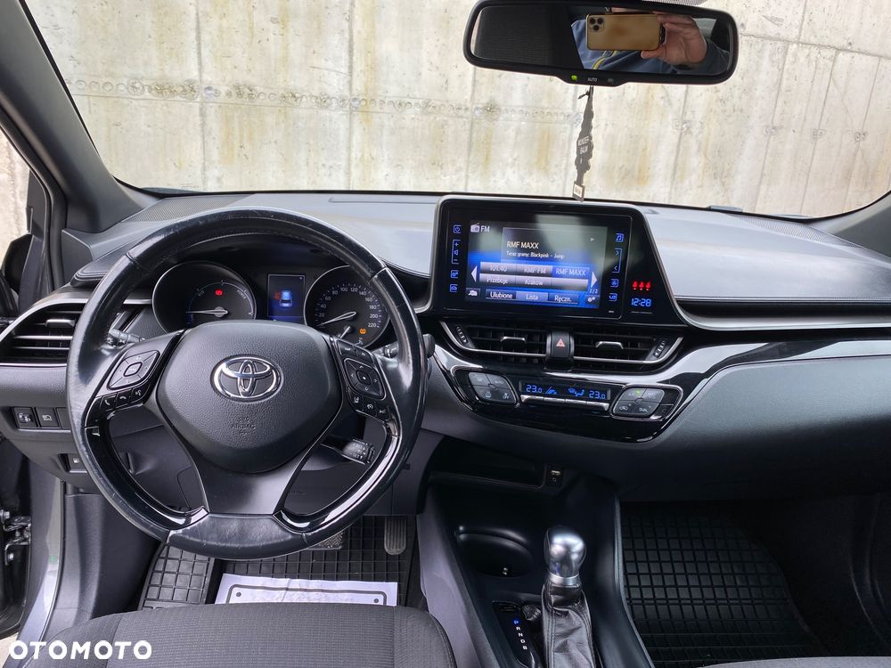 Toyota C-HR 1.8 Hybrid Dynamic - 10