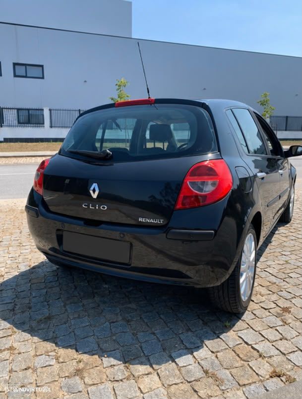 Renault Clio 1.5 dCi Dynamique Luxe - 2