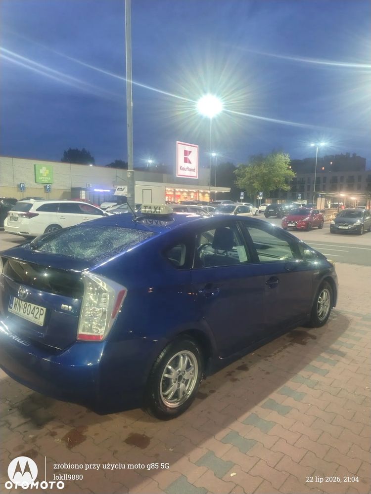 Toyota Prius - 3