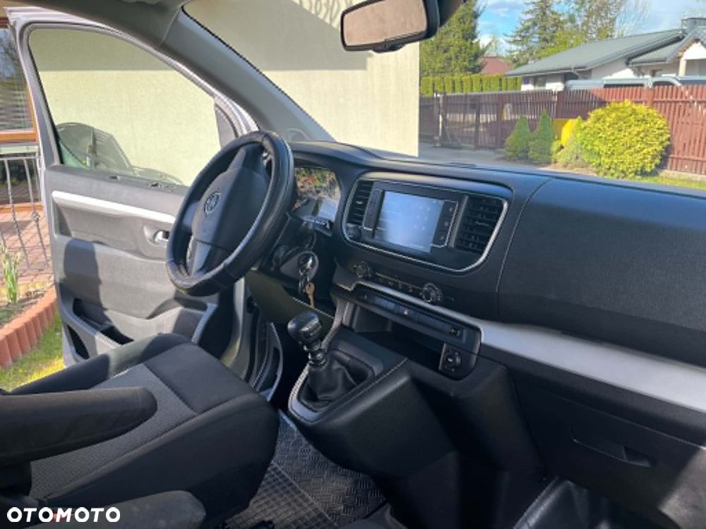 Opel Vivaro Long 3,1t Enjoy (bryg.) - 11