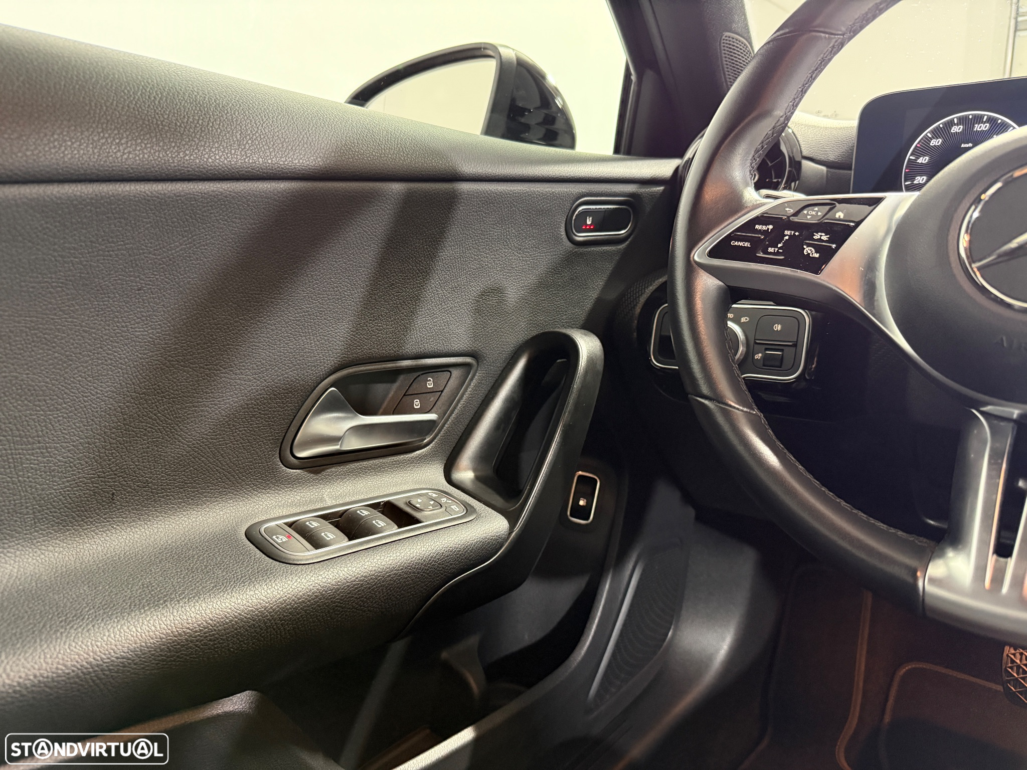 Mercedes-Benz A 250 e Style Plus - 26