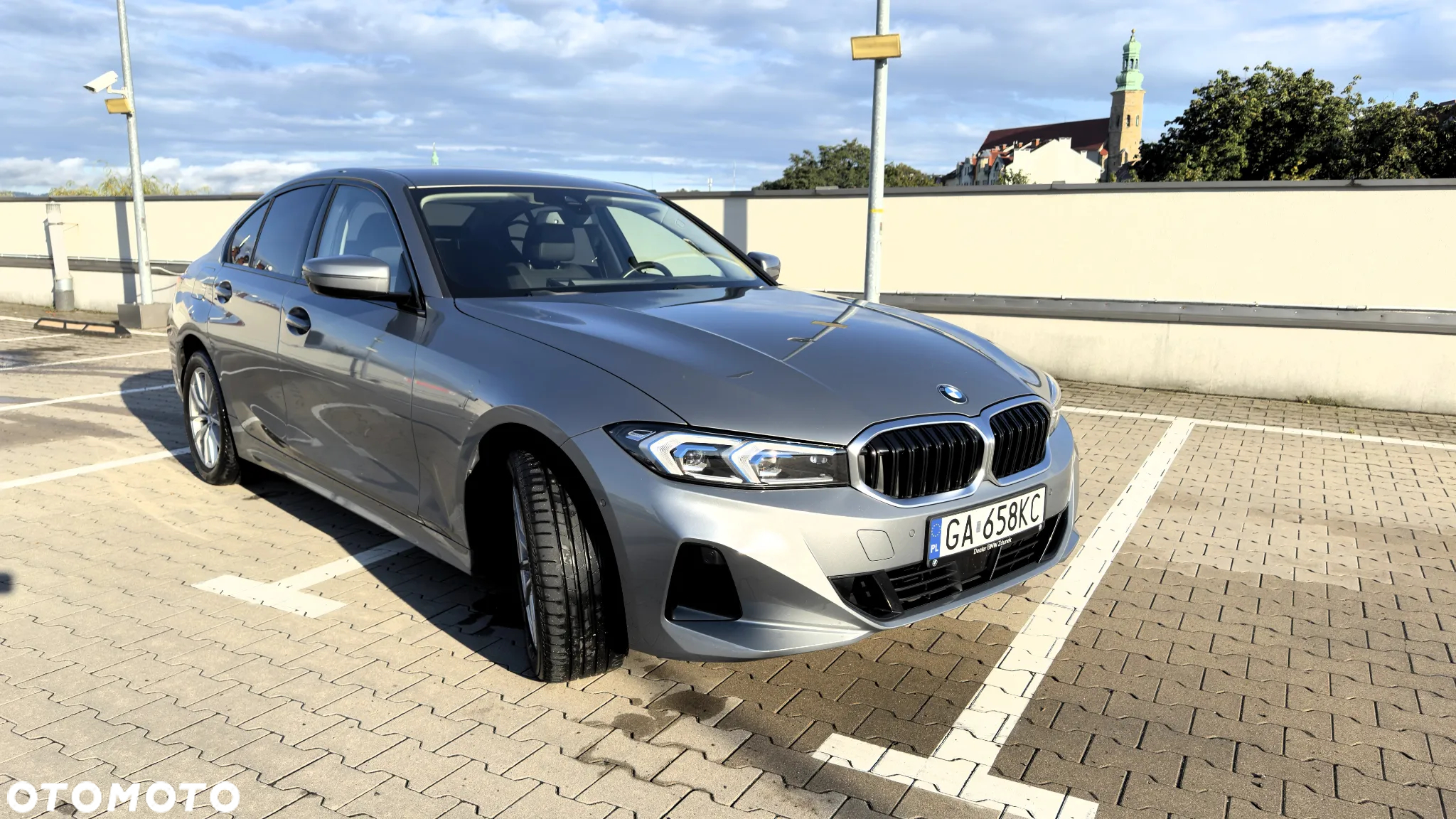 BMW Seria 3 330i xDrive - 4