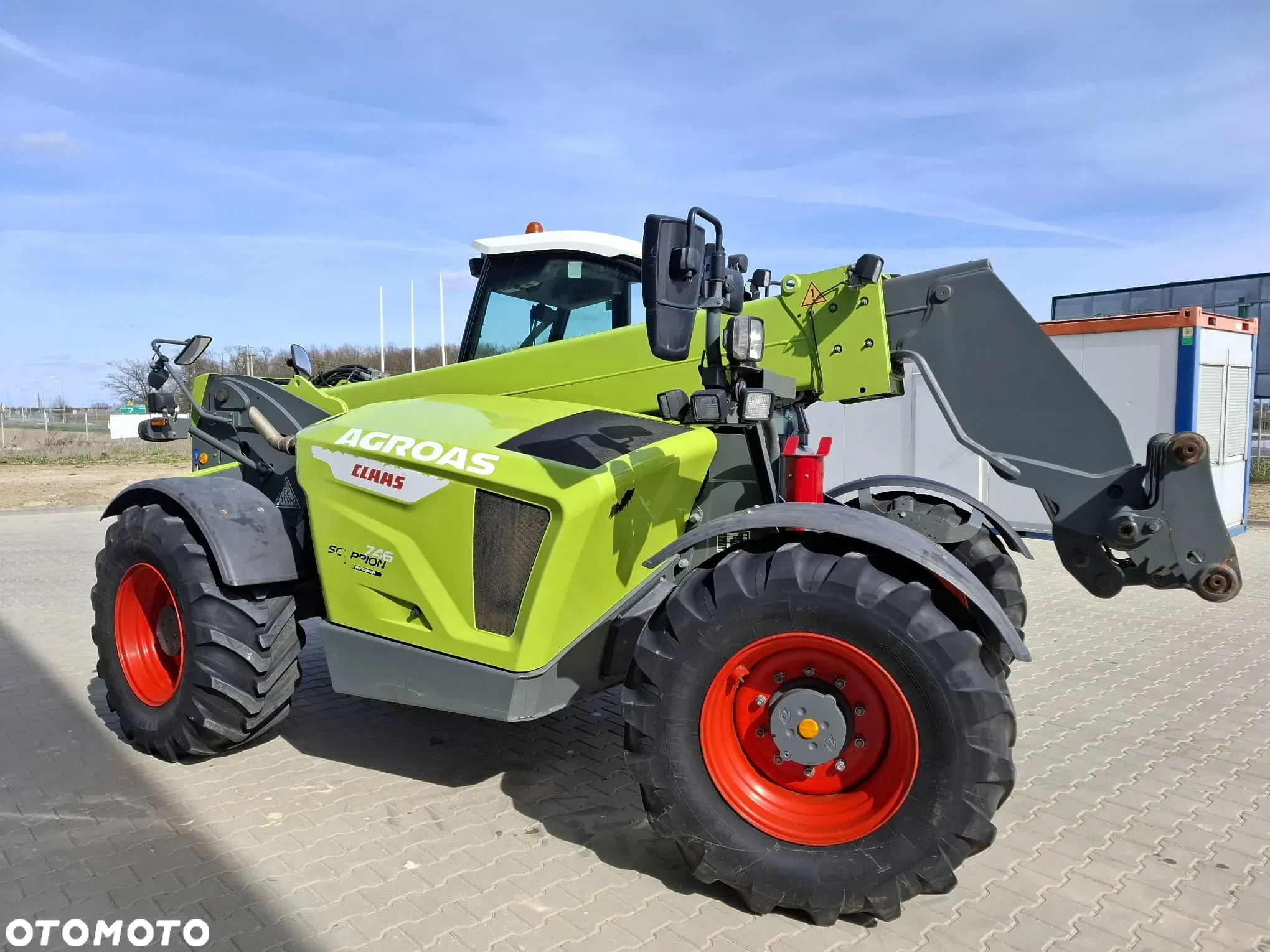 Claas SCORPION 746 VP Stage IV - 4