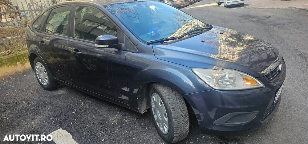 Ford Focus 1.4i Ambiente - 2