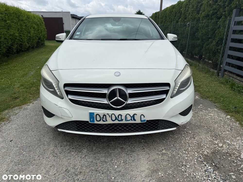 Mercedes-Benz Klasa A 180 BlueEfficiency Edition - 3