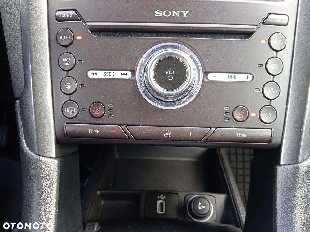Ford Mondeo 2.0 EcoBlue Titanium - 26