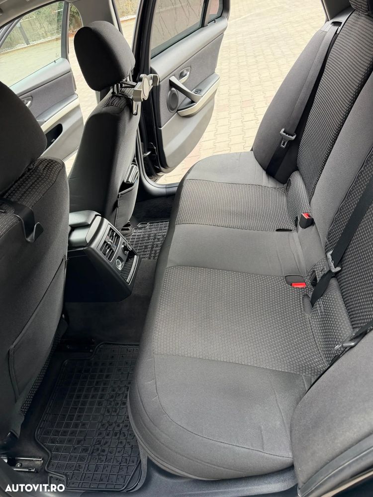BMW Seria 3 320d EfficientDynamics Edition - 8