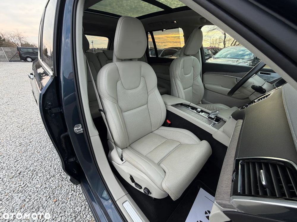 Volvo XC 90 B5 D AWD Geartronic Inscription - 38
