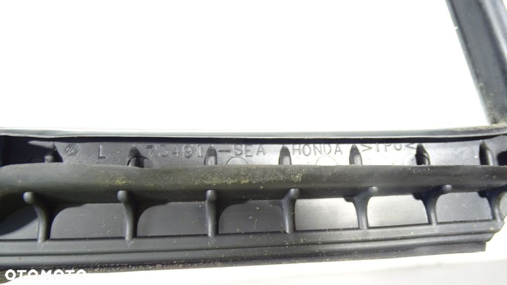 SZYBA TRÓJKĄTNA LEWA TYLNA HONDA ACCORD VII 2.0 - 4