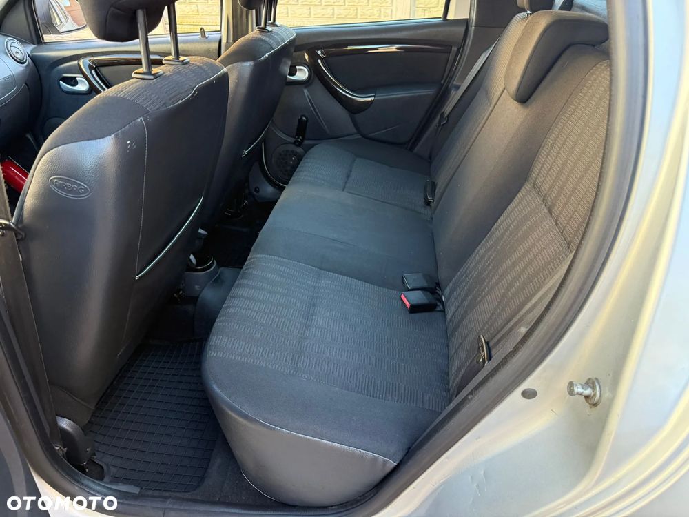 Dacia Duster 1.6 16V 4x2 - 12