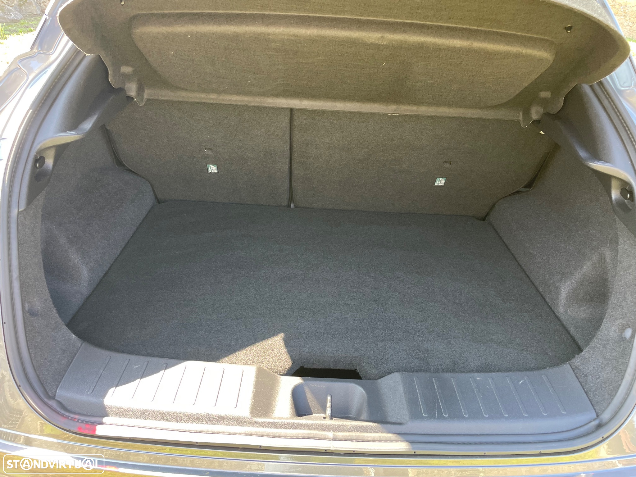 Nissan Juke 1.0 DIG-T N-Connecta - 4