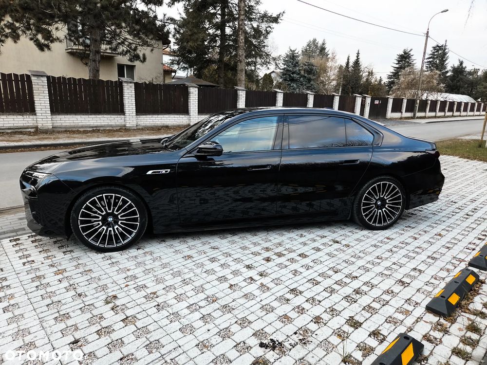 BMW i7 - 20