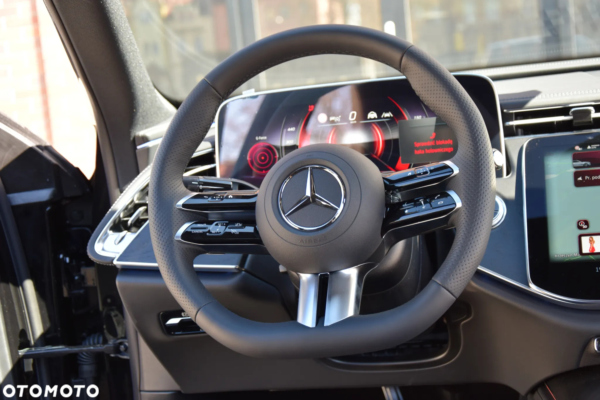 Mercedes-Benz Klasa E 220 d 4-Matic AMG/Avantgarde - 22