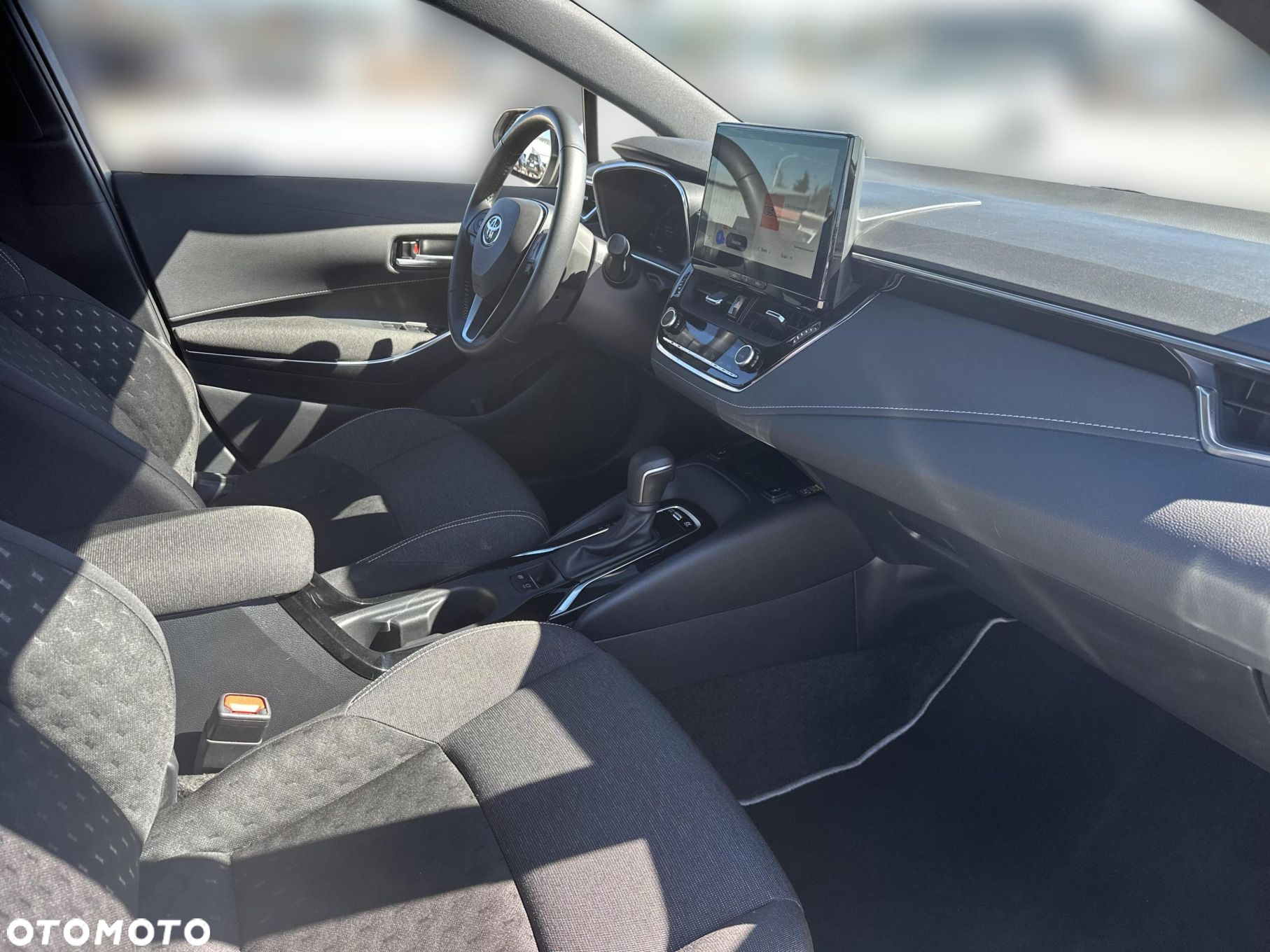 Toyota Corolla - 12