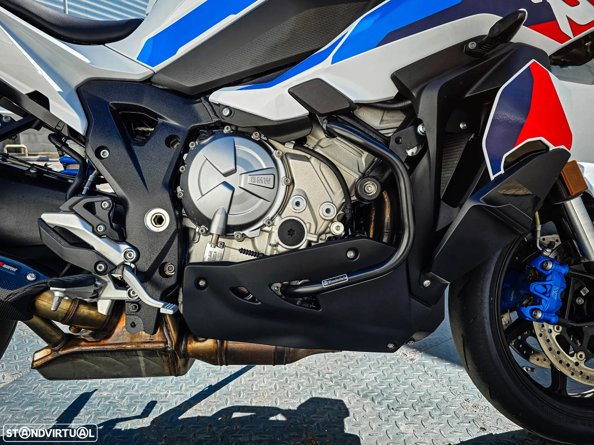 BMW M 1000 XR - 17