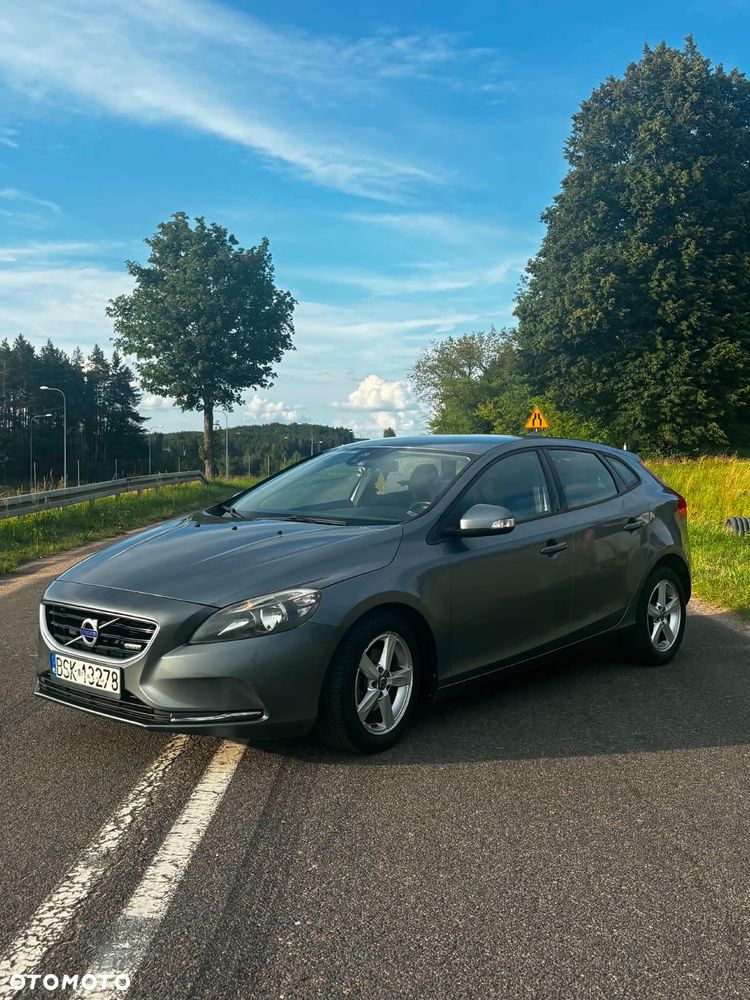 Volvo V40 D2 Momentum - 1