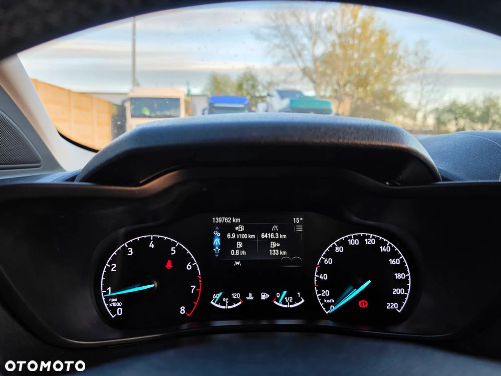 Ford Tourneo Connect - 18