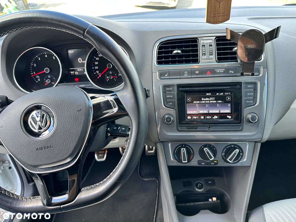 Volkswagen Polo 1.2 TSI BMT Fresh - 11