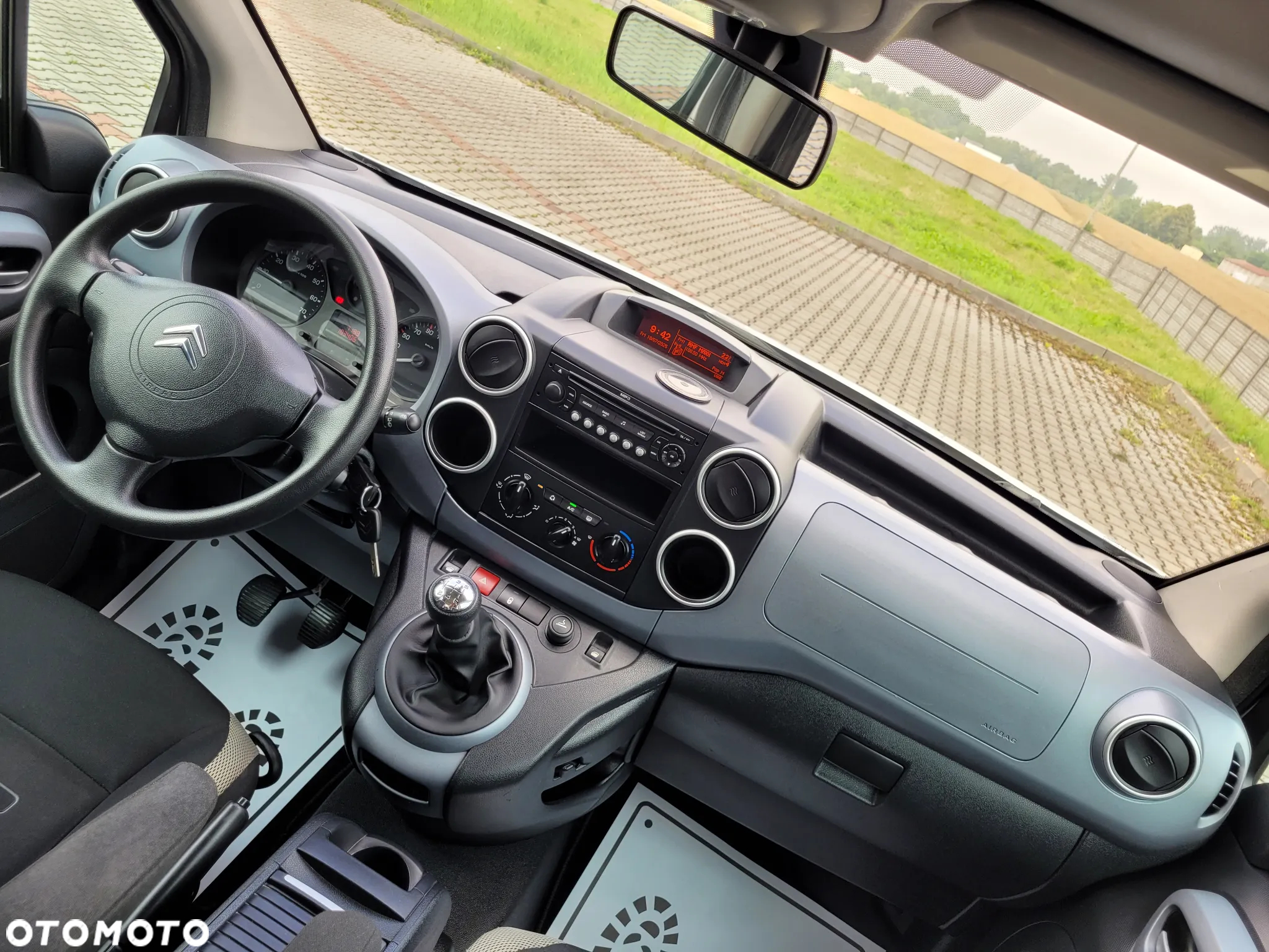 Citroën Berlingo Multispace 1.6 HDI Exclusive - 24