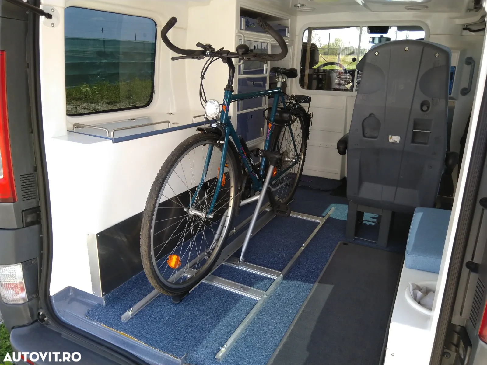 Renault TRAFIC - 7
