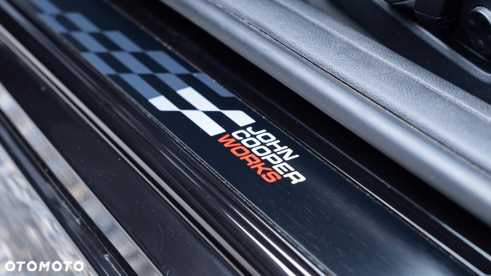 MINI John Cooper Works - 9