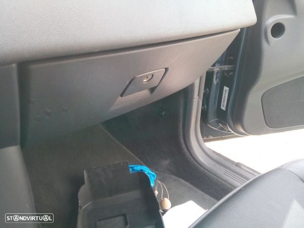 Porta Luvas Volvo V50 (545) - 1