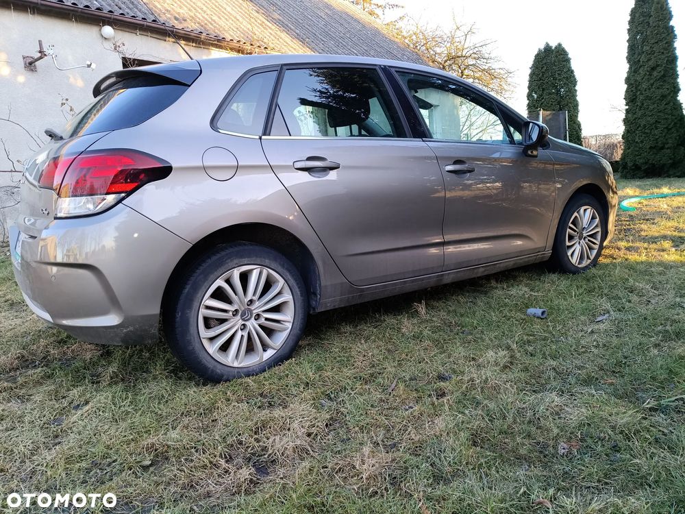 Citroën C4 PureTech 110 Selection - 6