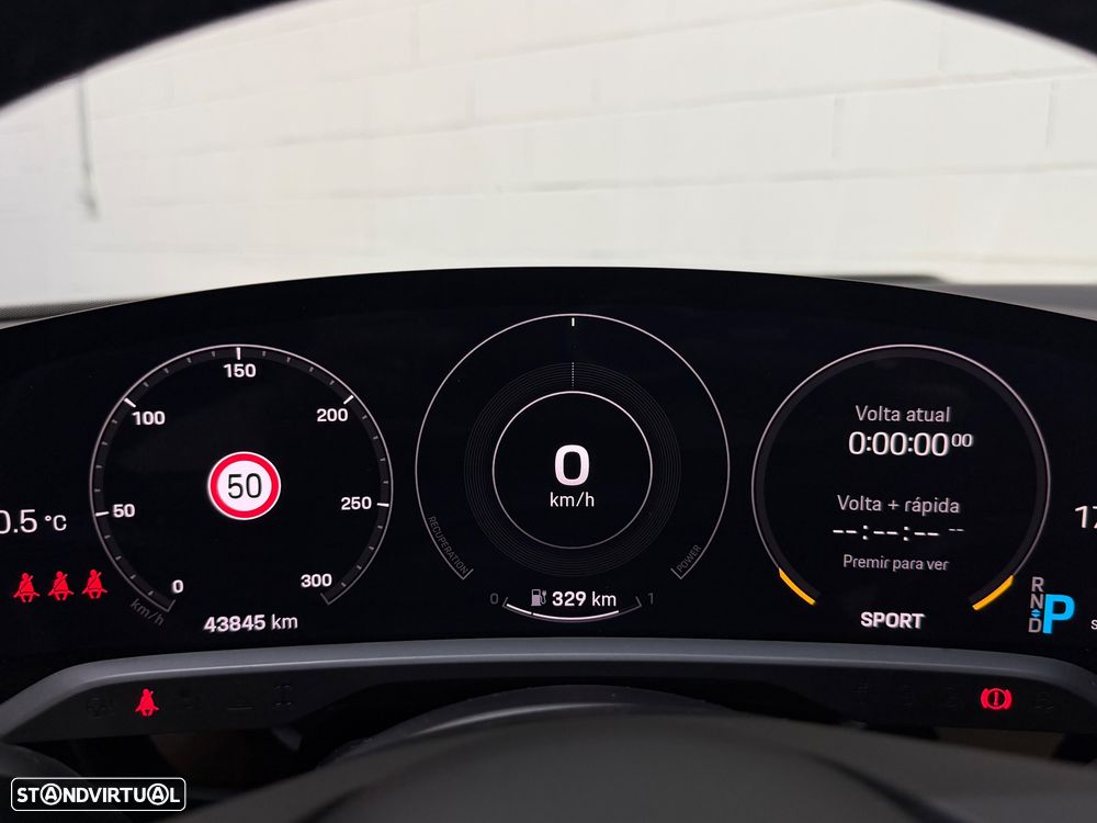 Porsche Taycan Sport Turismo - 54