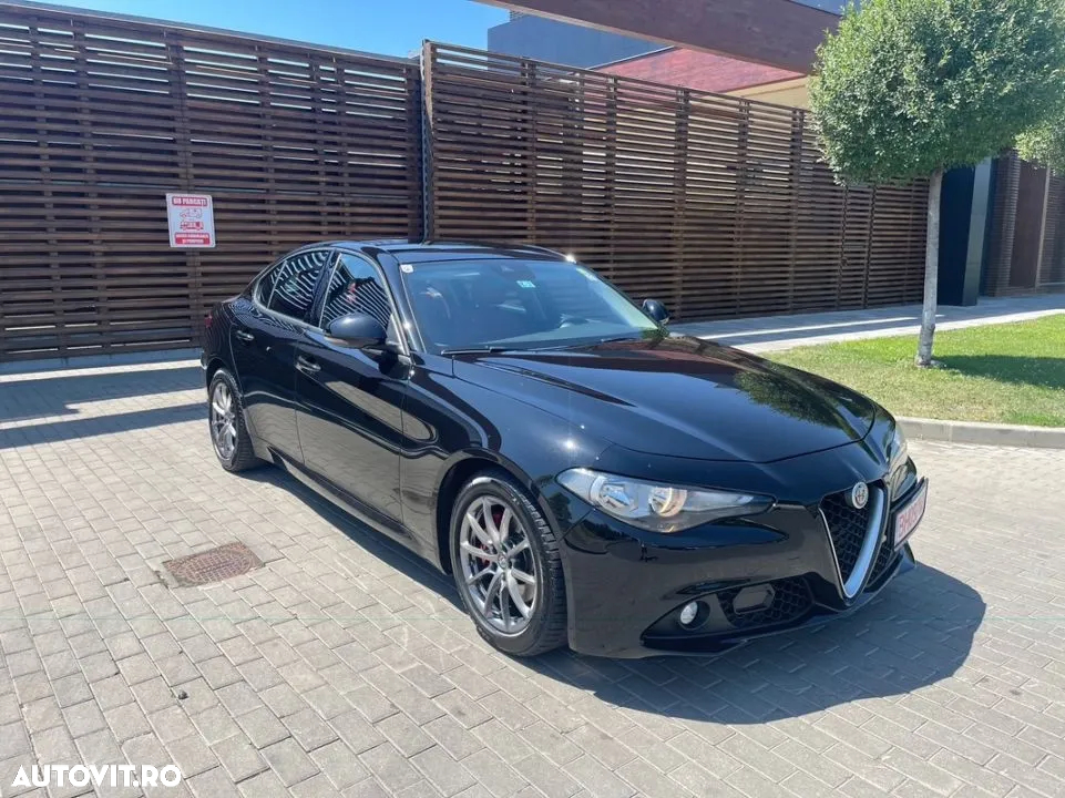Alfa Romeo Giulia 2.0 Turbo 16V AT8 - 2
