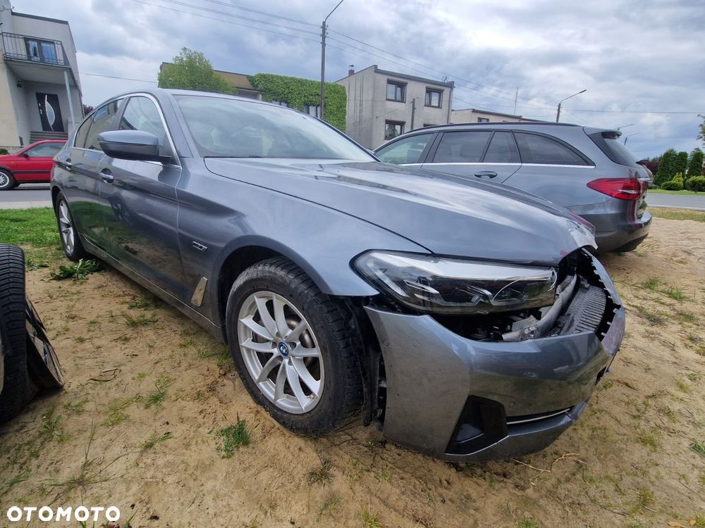BMW Seria 5 530e iPerformance GPF - 10