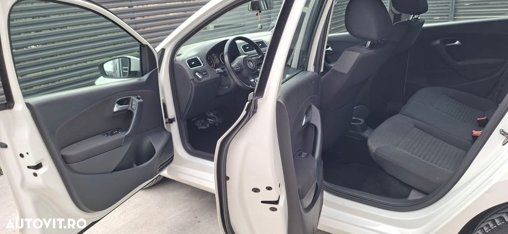 Volkswagen Polo - 12