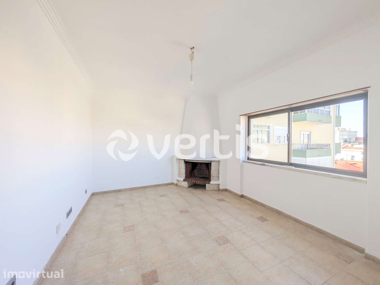 Apartamento T2 nas Paivas, Amora - Grande imagem: 2/23