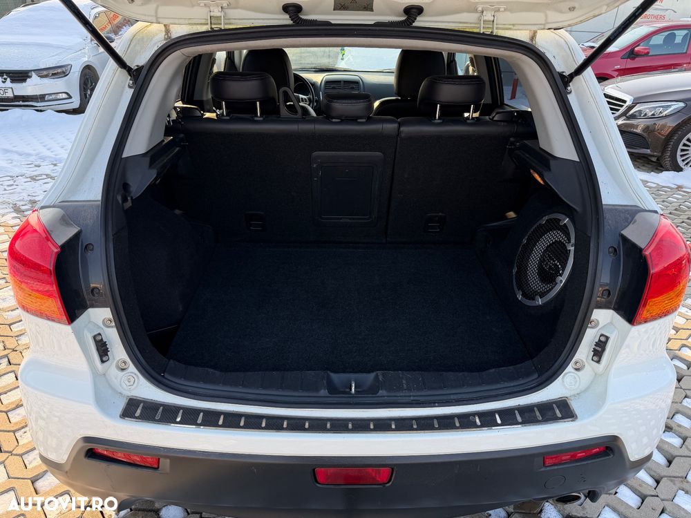 Mitsubishi ASX 1.8 DID 4WD Instyle U06 - 26