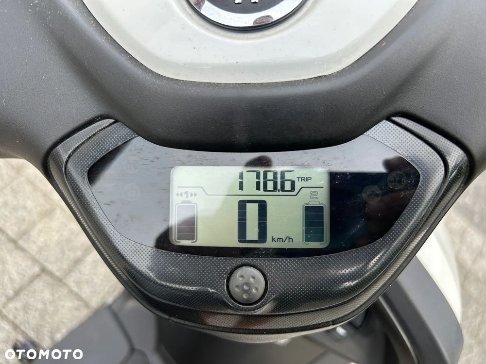 Yamaha Neos - 5