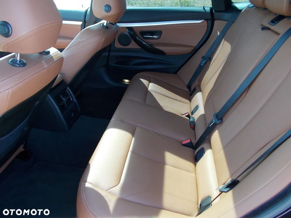 BMW 3GT 320i Sport-Aut Luxury Line - 16