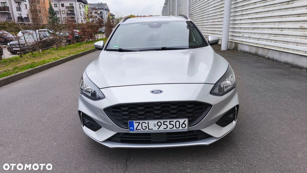 Ford Focus 1.5 EcoBlue Start-Stopp-System ST-LINE DESIGN - 3