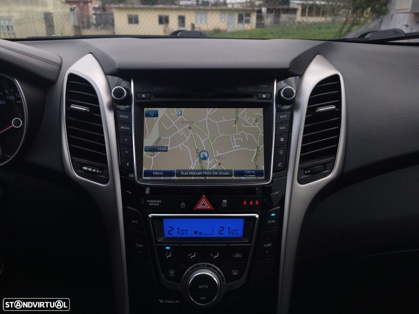 Hyundai i30 SW 1.6 CRDi Blue Comfort Auto AC+J17 - 14