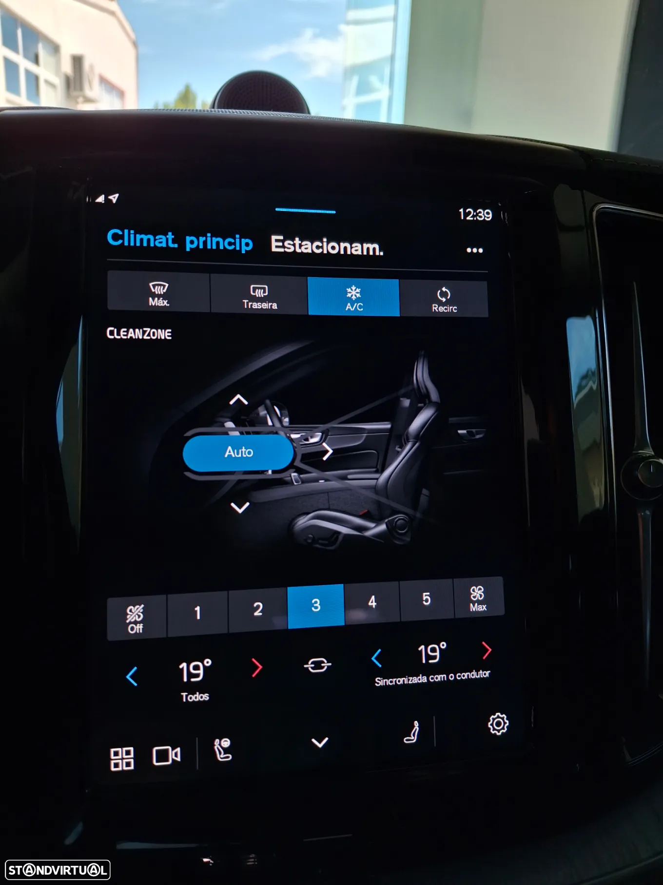 Volvo XC 60 2.0 T8 PHEV Ultra Dark AWD - 33
