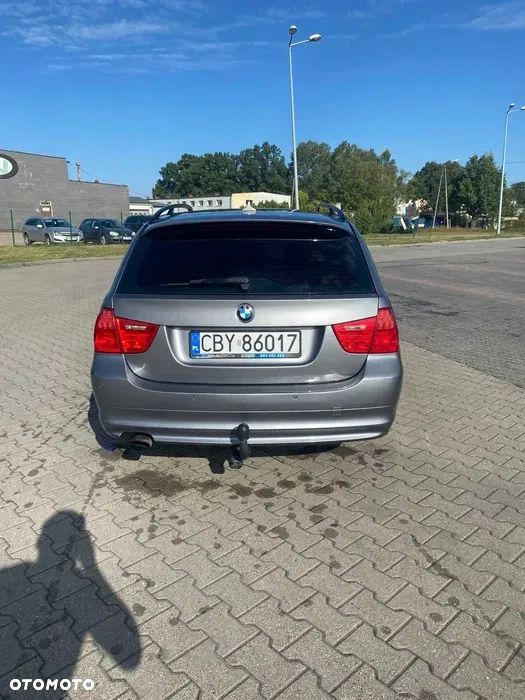 BMW Seria 3 318d - 2