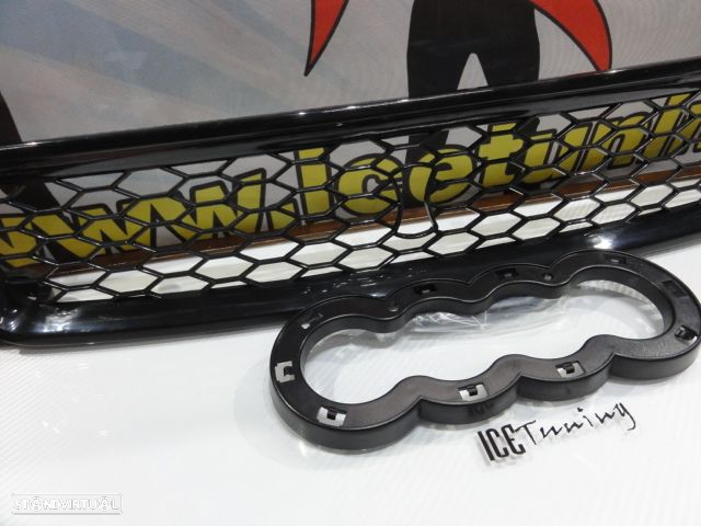 Grelha frontal em plástico Audi A4 B5 1995-2001 RS4 LOOK em preto brilhante - 11