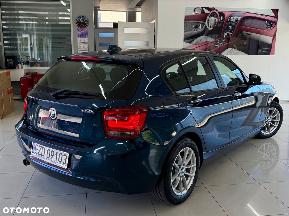BMW Seria 1 116i - 26
