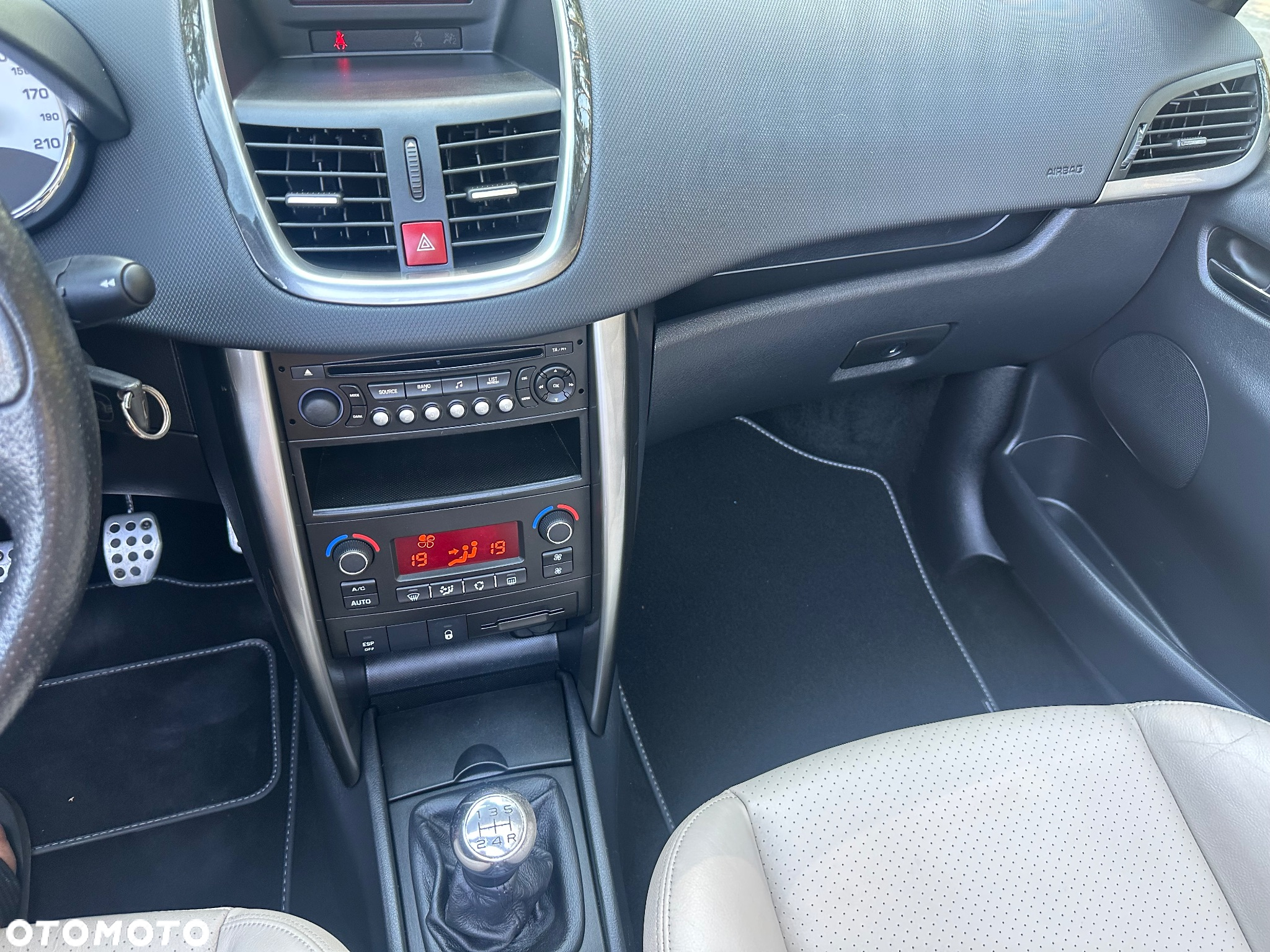 Peugeot 207 120 Premium - 24