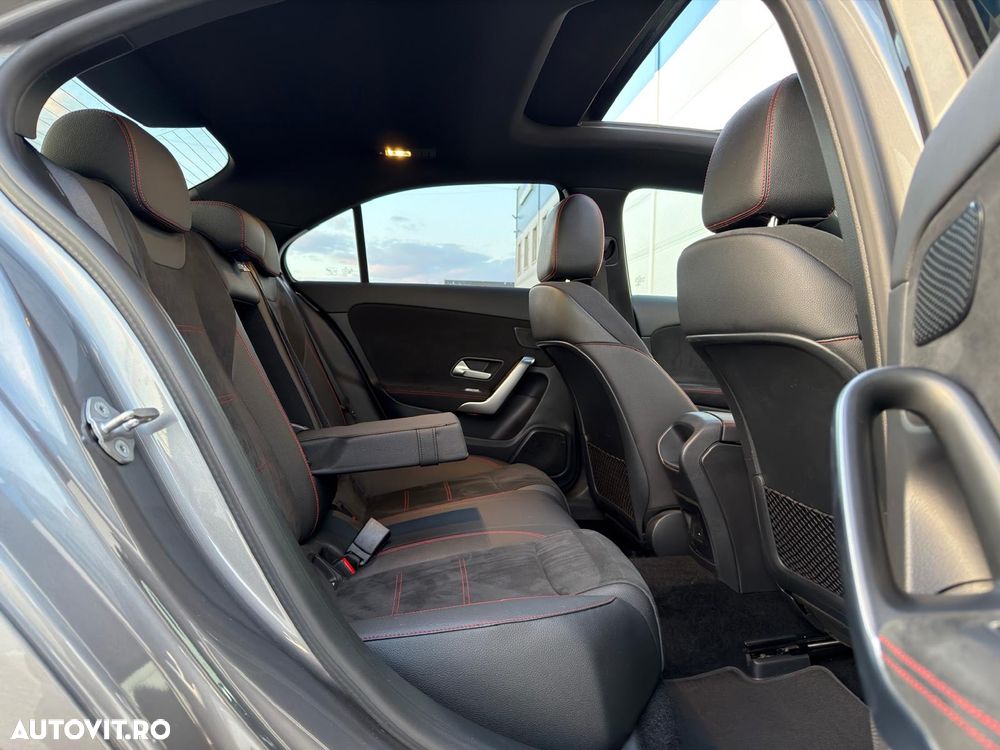 Mercedes-Benz A 200 d 8G-DCT AMG Line Advanced Plus - 12