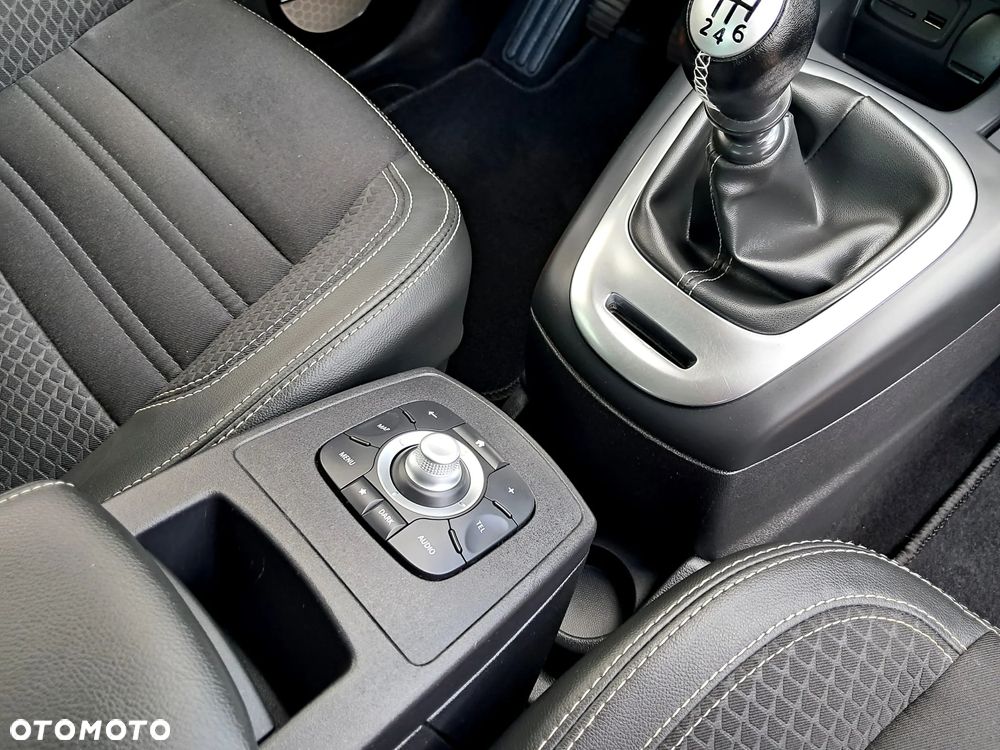 Renault Scenic Energy dCi 130 Start & Stop Bose Edition - 18