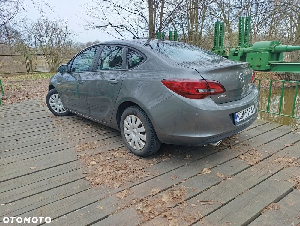 Opel Astra 1.4 T Business EU6 - 6