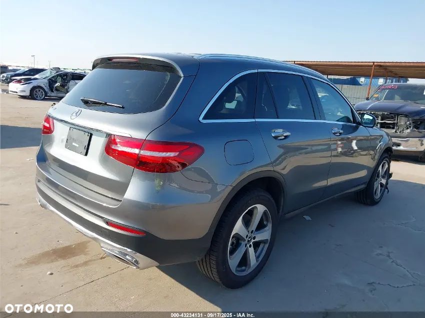 Mercedes-Benz GLC - 5