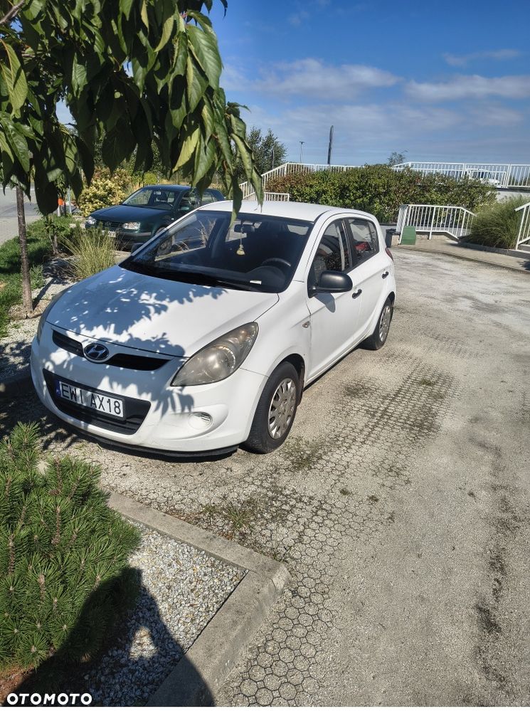 Hyundai i20, 2011