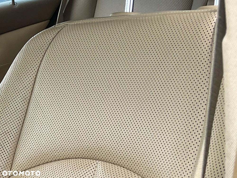 Mercedes-Benz Klasa E 500 4-Matic Avantgarde - 13